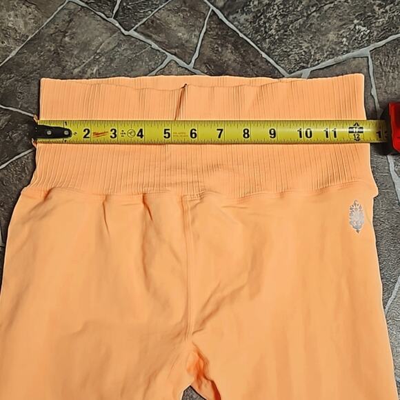 NWOT High-Rise 7/8 Length Good Karma Leggings Sz M/L - Picture 10 of 11